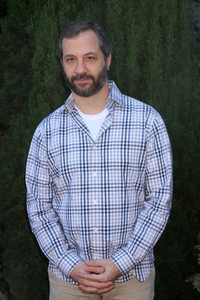 los angeles, sep 29 - judd apatow en el brunch anual de la fundación rape en green acres estate el 29 de septiembre de 2013 en beverly hills, ca foto