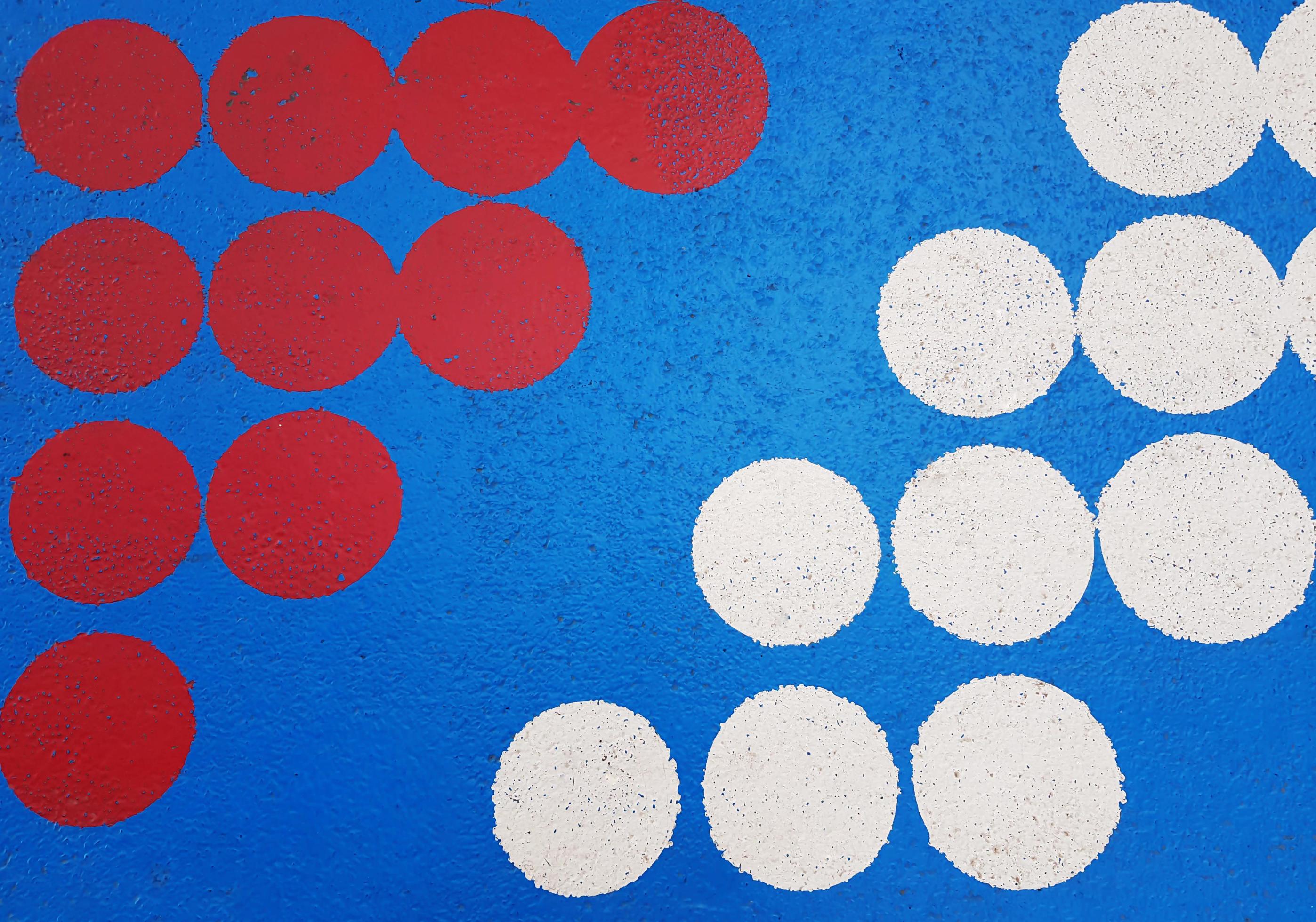 Red And White Dots On Blue Background 13394565 Stock Photo At Vecteezy red-and-white-dots-on-blue-background-13394565-stock-photo-at-vecteezy