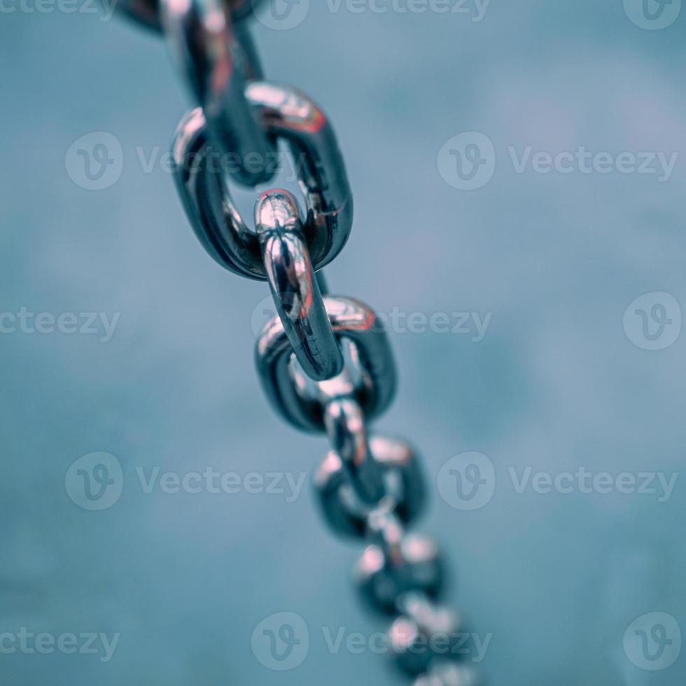 metallic chain for security, chain links photo