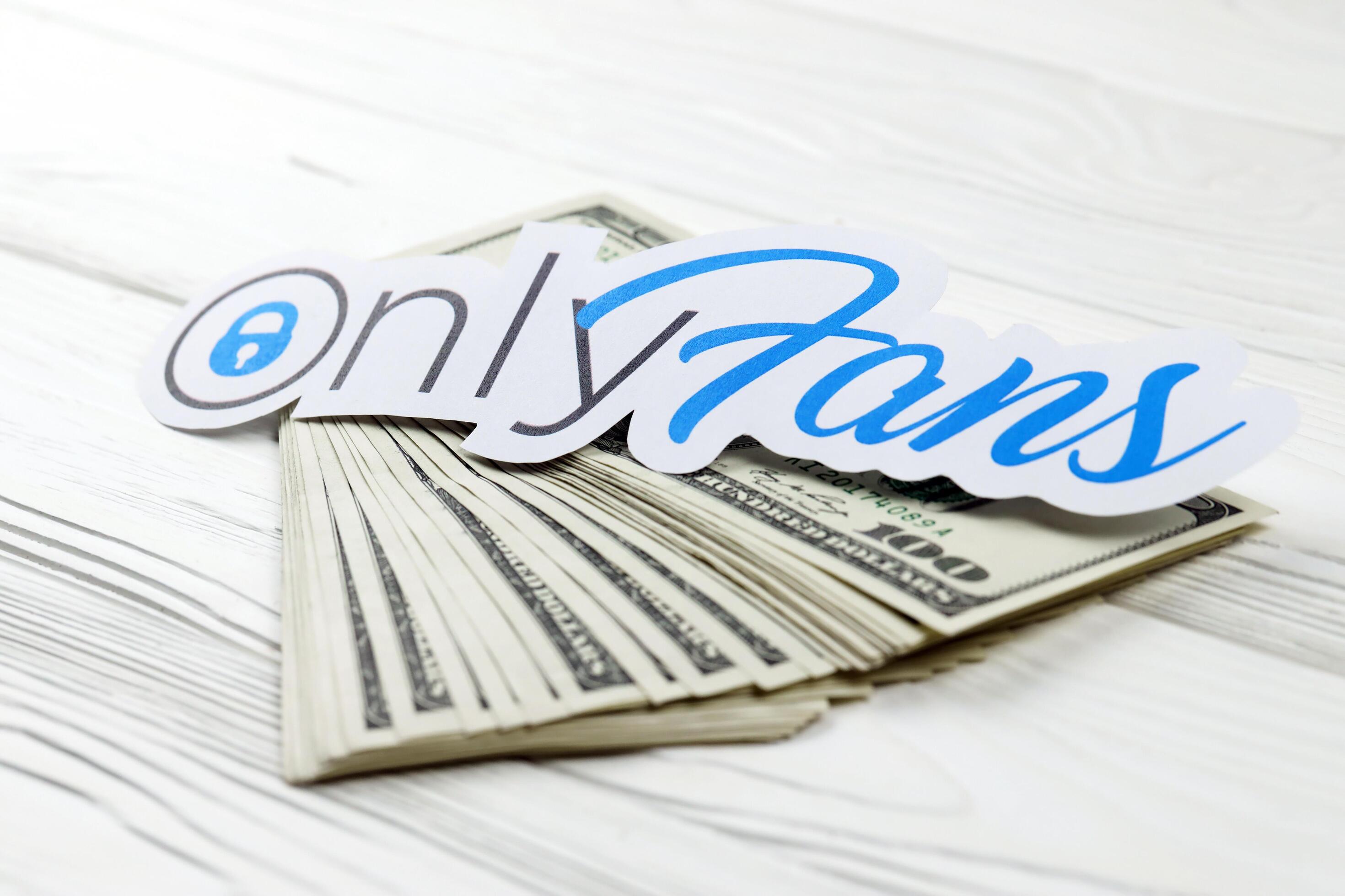 The Psychological Impact Of Itslunarliv Onlyfans - zyzdon3