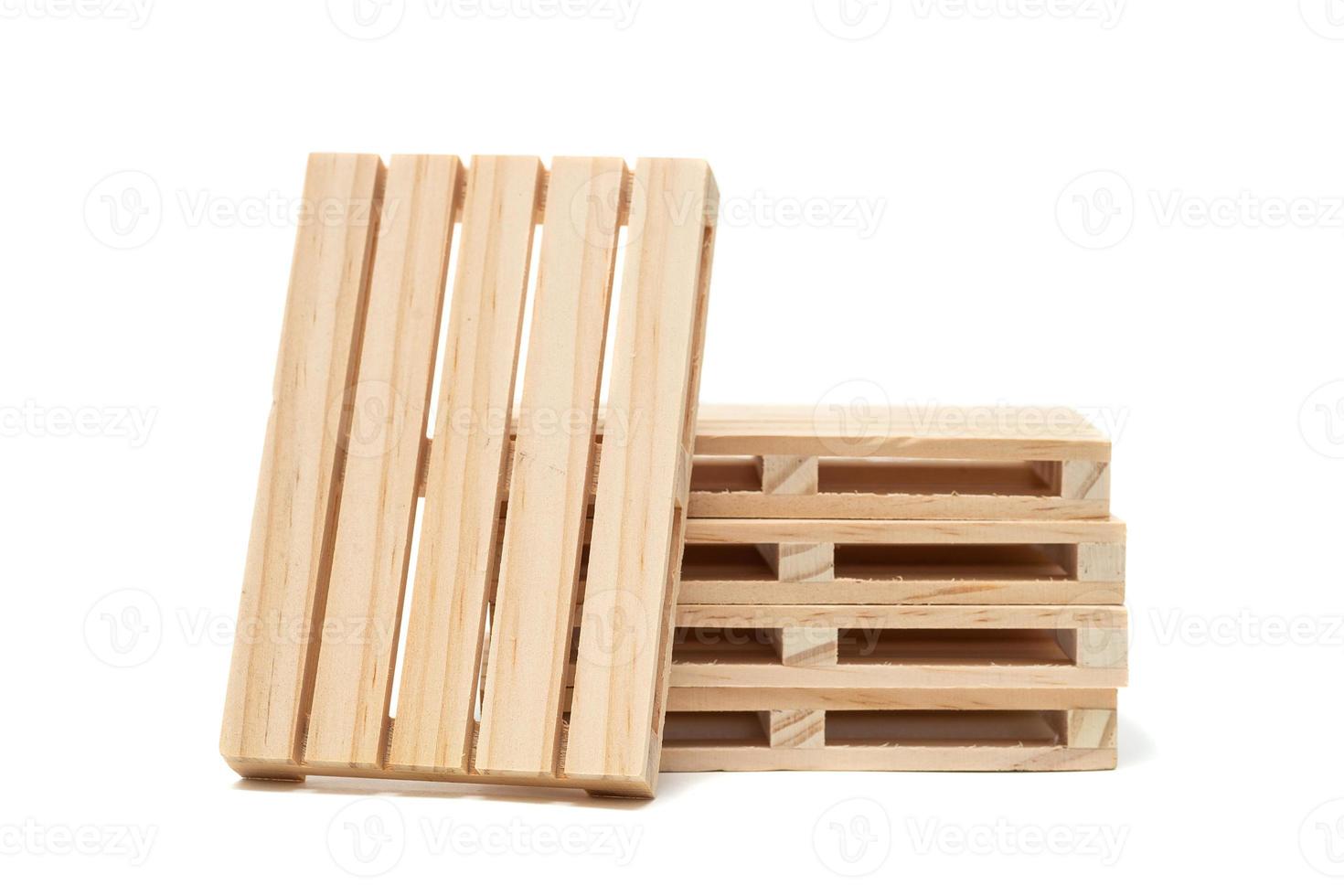 empty wooden pallet isolated on white background.. 13427509 Stock Photo