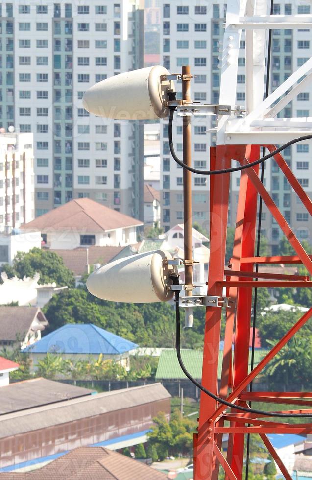 primer plano de la torre de telecomunicaciones. foto