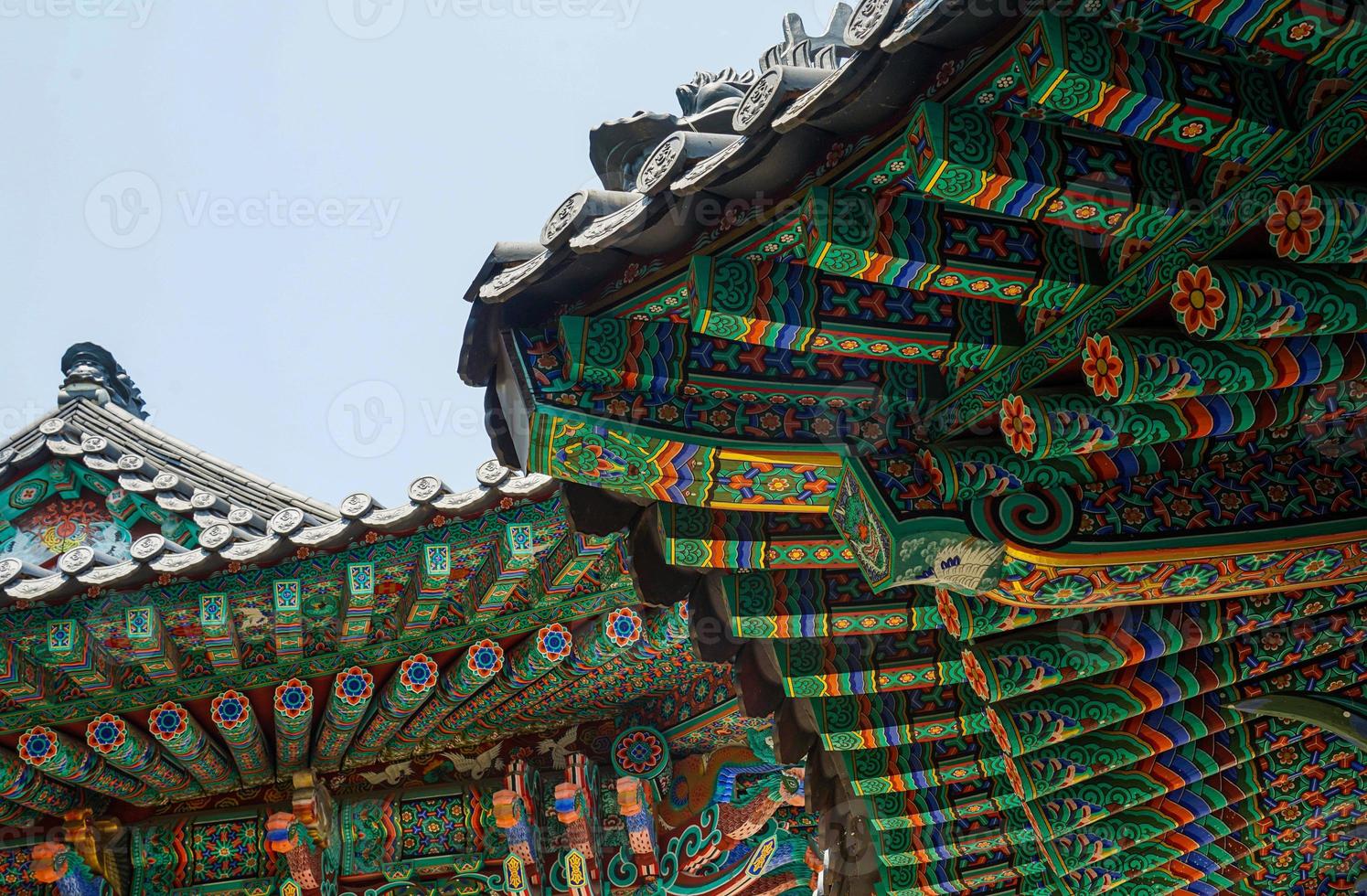 yeosu, provincia de jeolla del sur, corea del sur un paisaje del templo foto