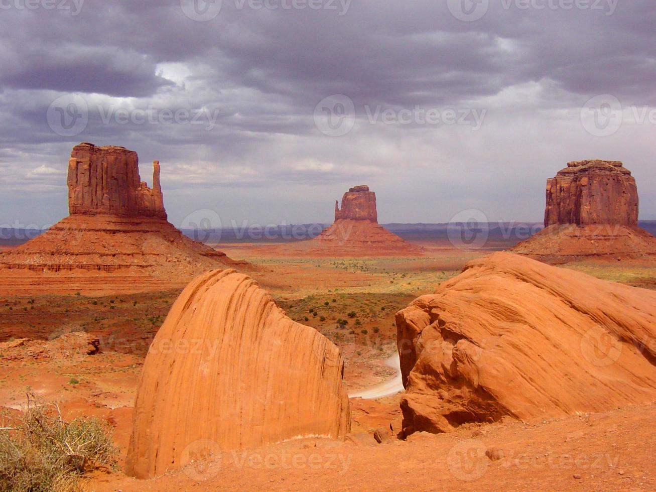 Monument Valley view photo
