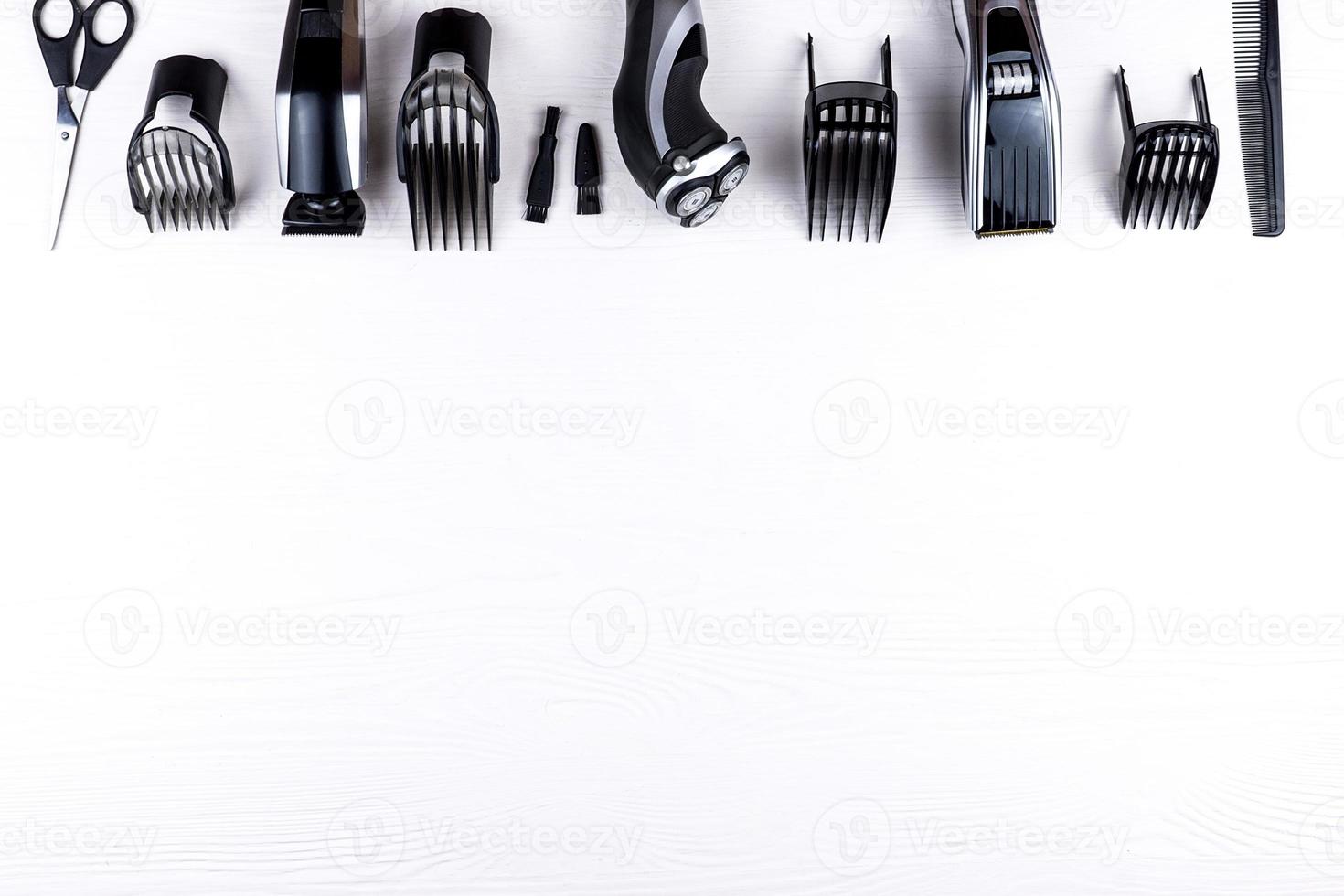 clipper on white background photo