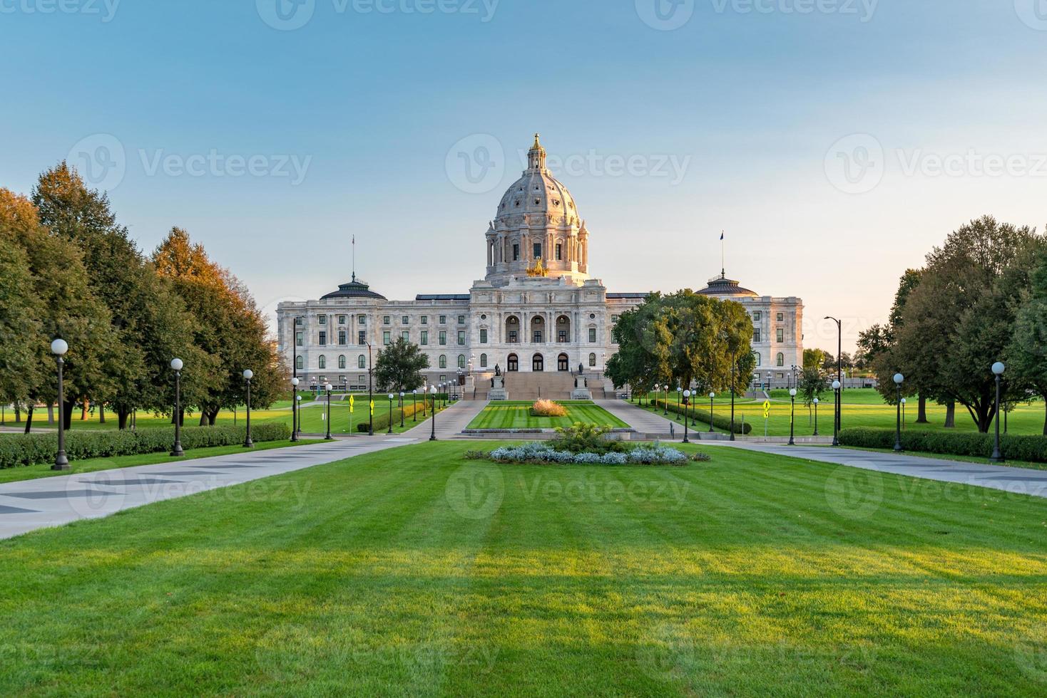 State Capitol of Minnesota in Saint Paul photo