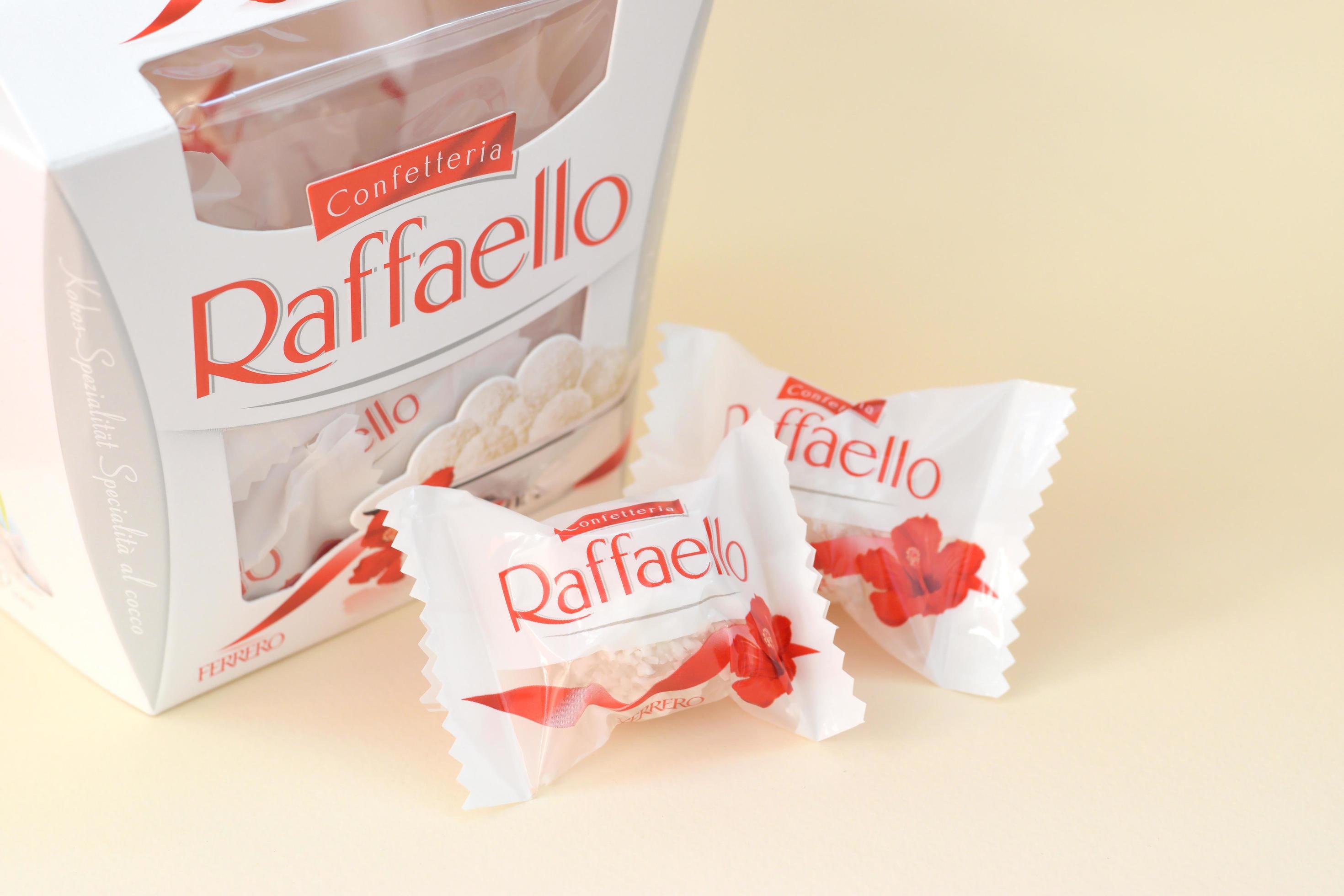 Chocolates Almonds & Coco Raffaello