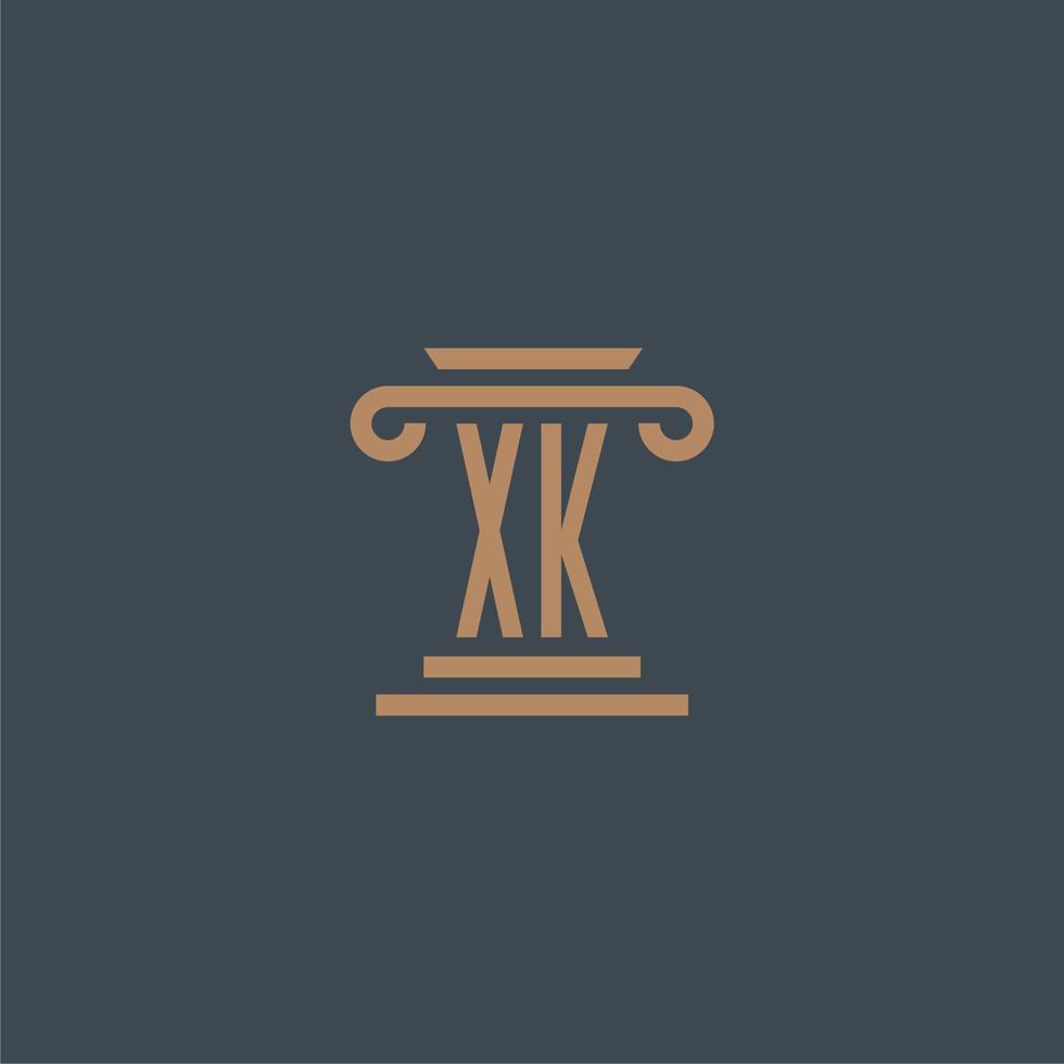 monograma inicial xk para logotipo de bufete de abogados con diseño de pilar vector