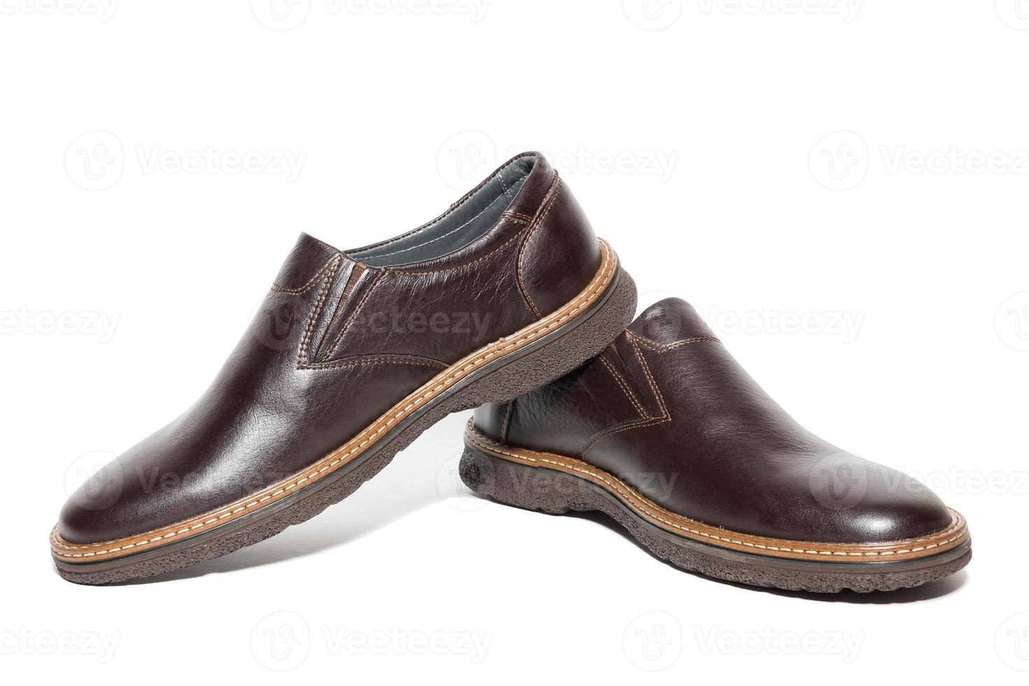 mens brown walking shoes
