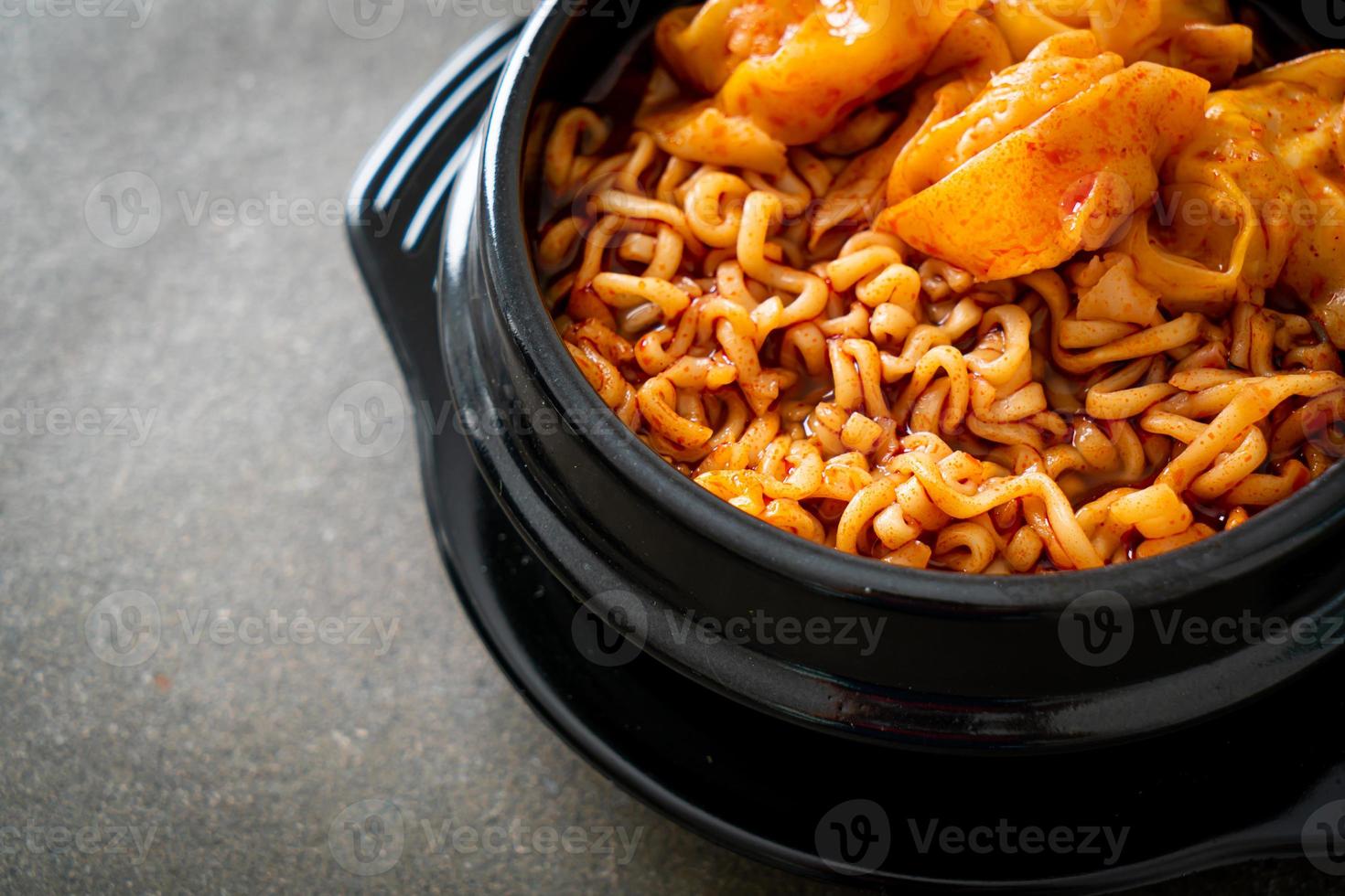 Korean instant noodles with dumplings photo