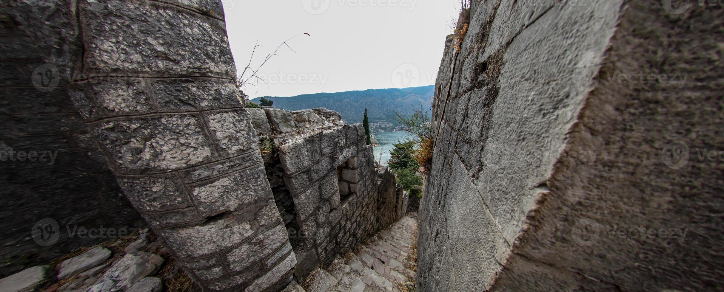 fortaleza de san juan en kotor, montengro foto