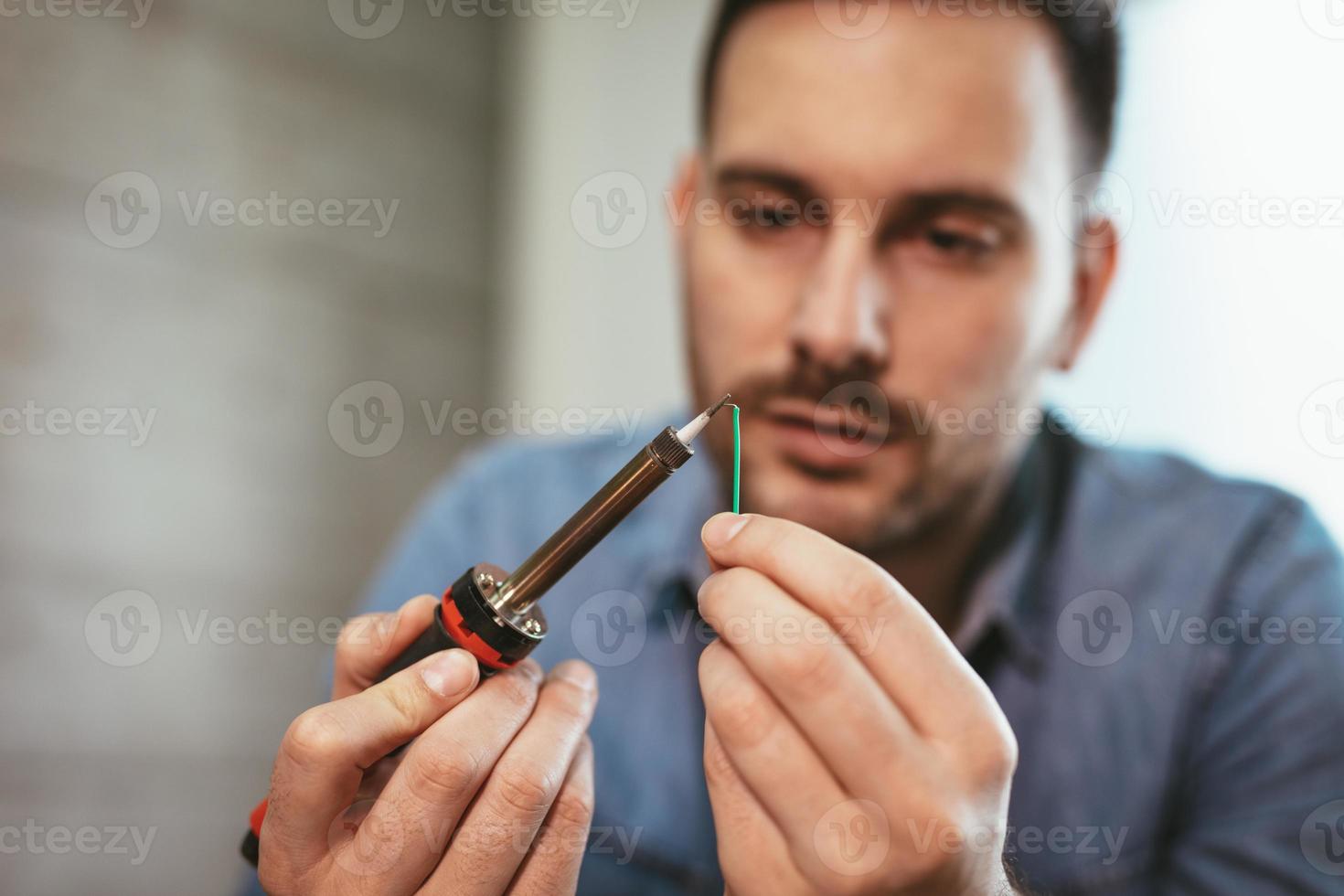 Soldering Of Electronic Copper Wire photo