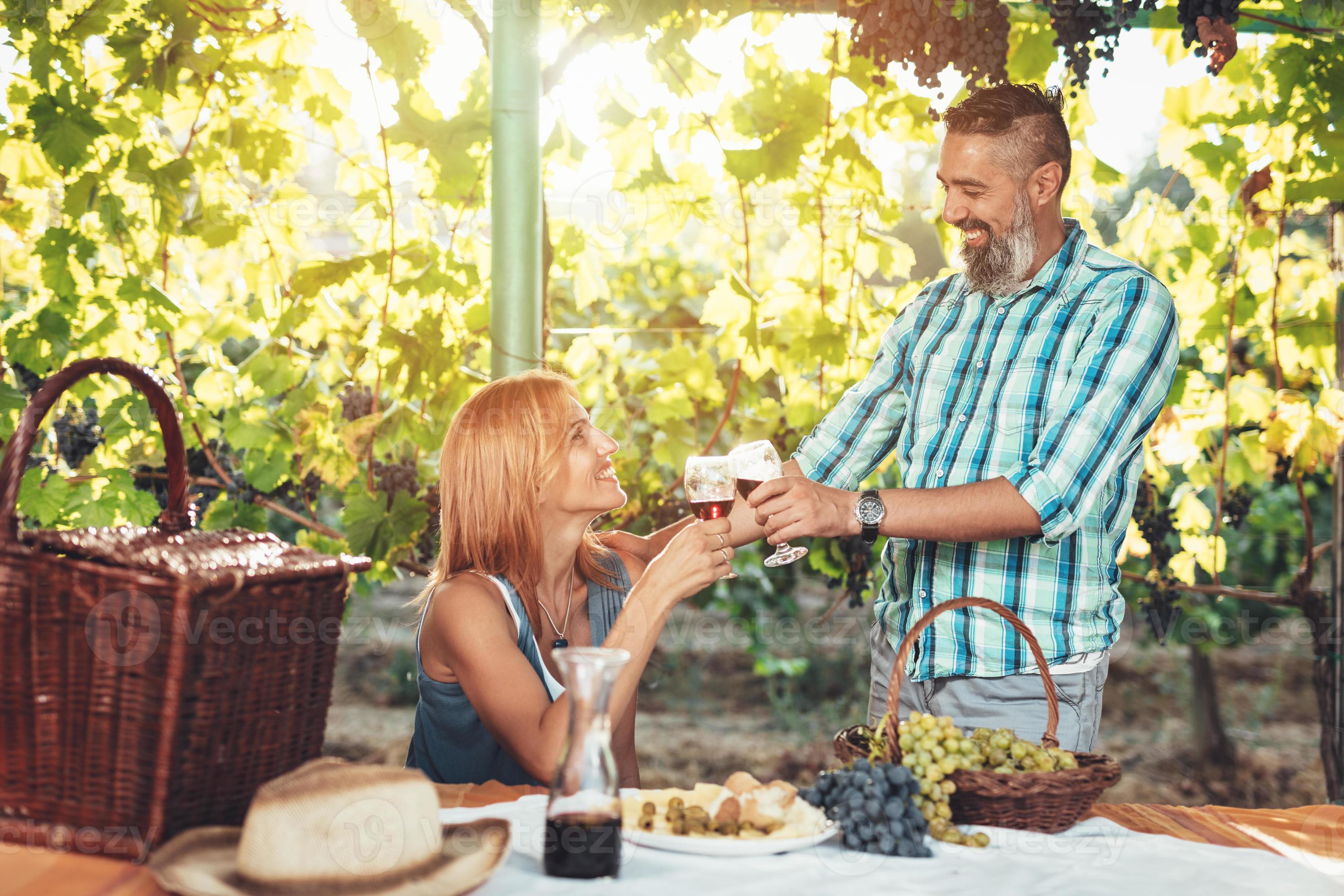 Picnic At Vineyard 13703881 Stock Photo at Vecteezy