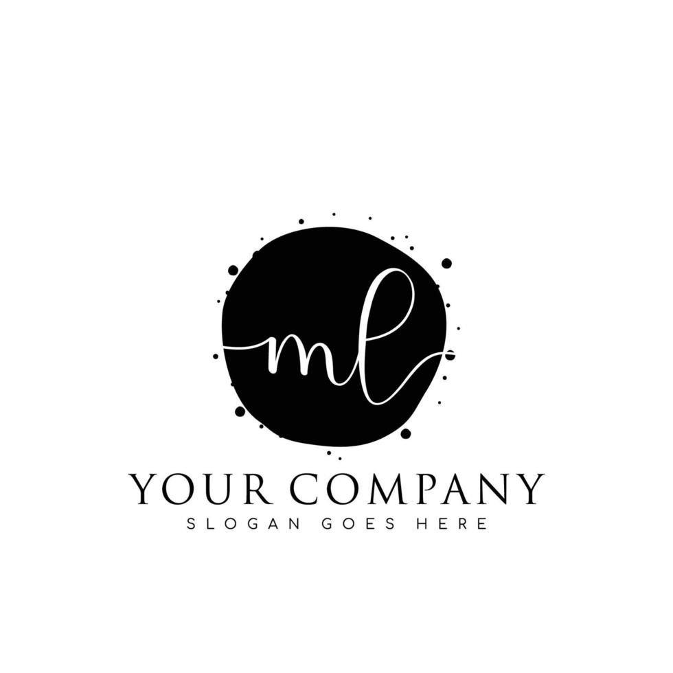 monograma de belleza ml inicial y diseño de logotipo elegante, logotipo de escritura a mano de firma inicial, boda, moda, floral y botánica con plantilla creativa. vector