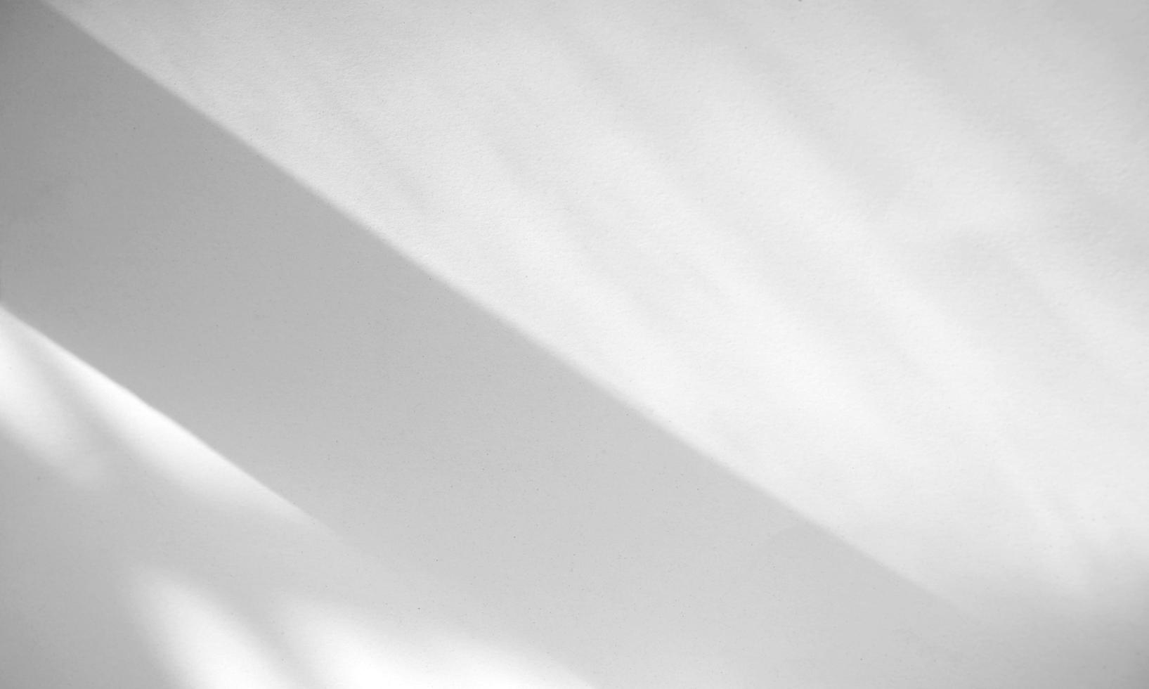 efecto de superposición de sombra natural de ventana sobre fondo de textura blanca, para superposición en la presentación del producto, fondo y maqueta, concepto de temporada de verano foto