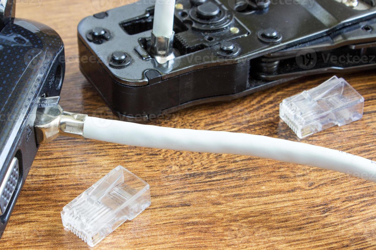 Tools for crimping with component to computer network photo