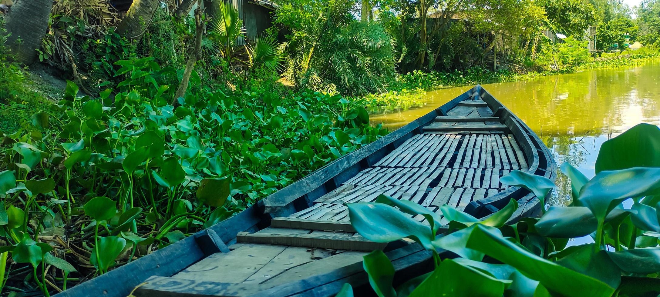 boat photo in a pond