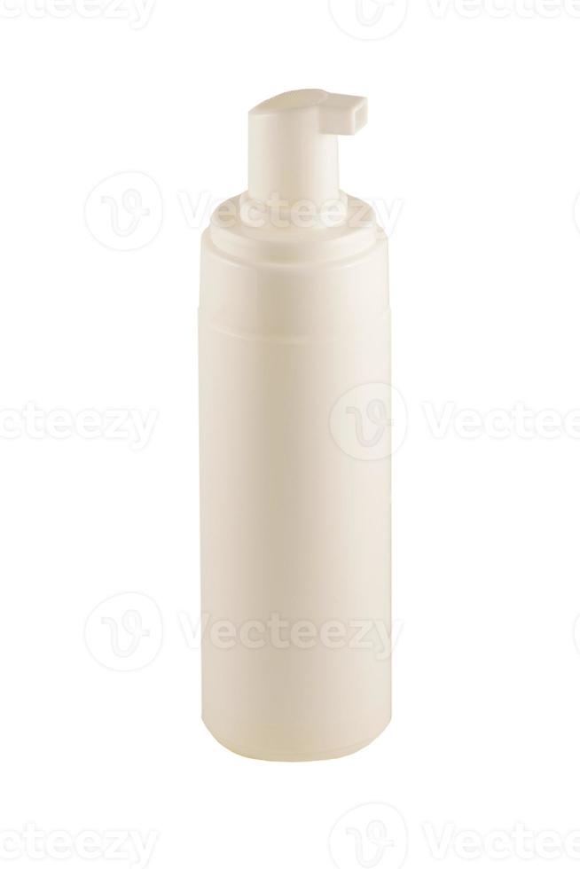 botella de jabón de bomba de plástico sin etiqueta aislada sobre fondo blanco. recipiente blanco de botella de spray. foto