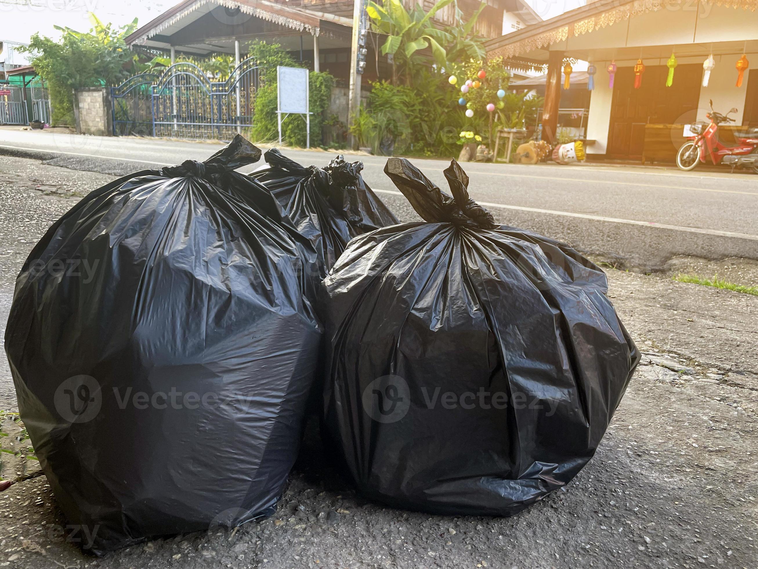 Details more than 78 black garbage bags best in.duhocakina