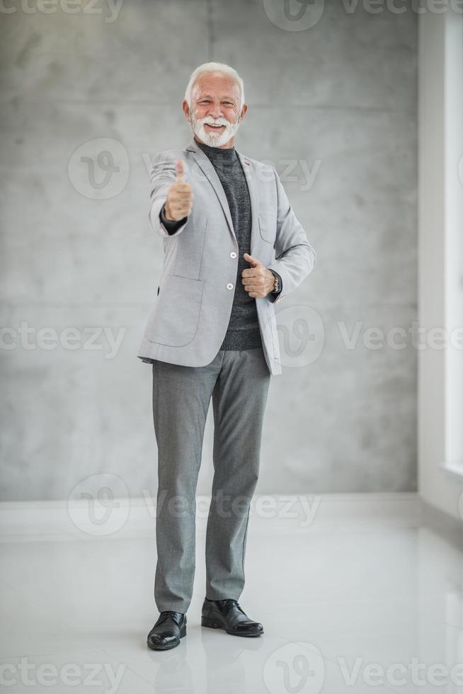 sí, estoy en el hombre a cargo foto
