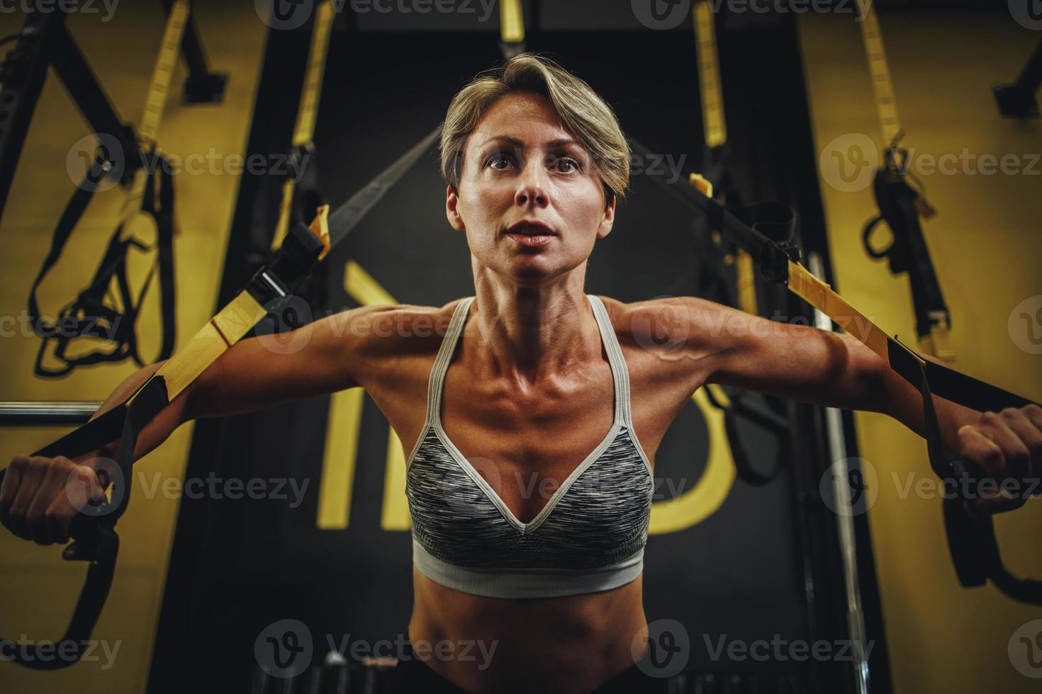 flexiones con correas de suspensión foto