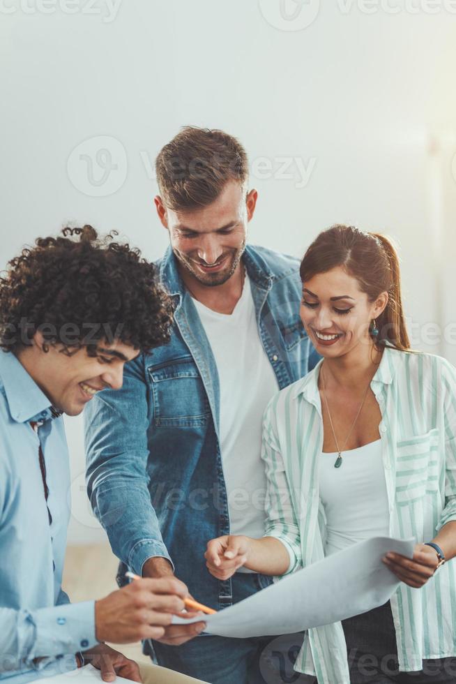 creando algunos de los mejores proyectos juntos foto