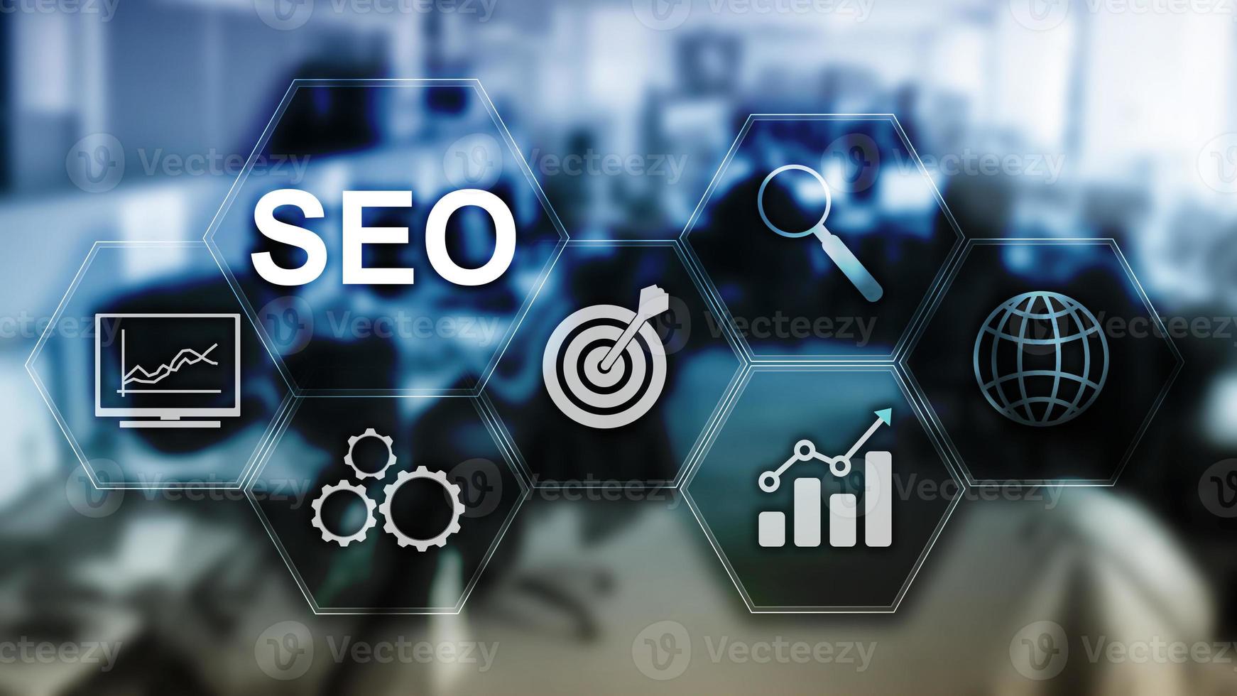 SEO - optimización de motores de búsqueda, marketing digital y concepto de tecnología de Internet sobre fondo borroso. foto