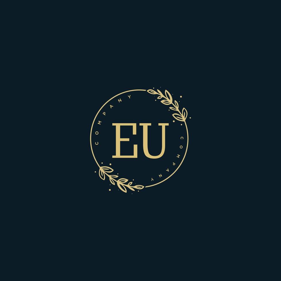 monograma de belleza inicial de la UE y diseño de logotipo elegante, logotipo de escritura a mano de firma inicial, boda, moda, floral y botánica con plantilla creativa. vector