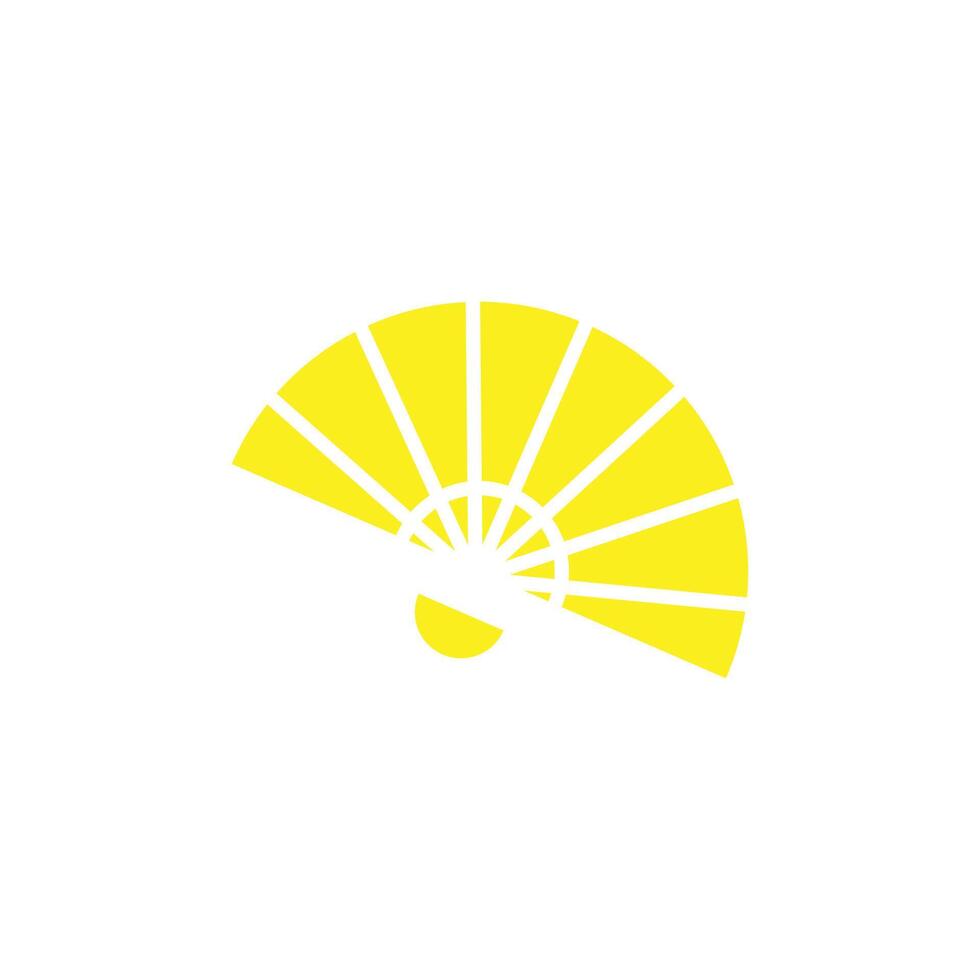 eps10 vector amarillo de mano o ventilador chino icono sólido aislado sobre fondo blanco. símbolo de recuerdo de tessen plegable en un estilo moderno y plano simple para el diseño de su sitio web, logotipo y aplicación móvil