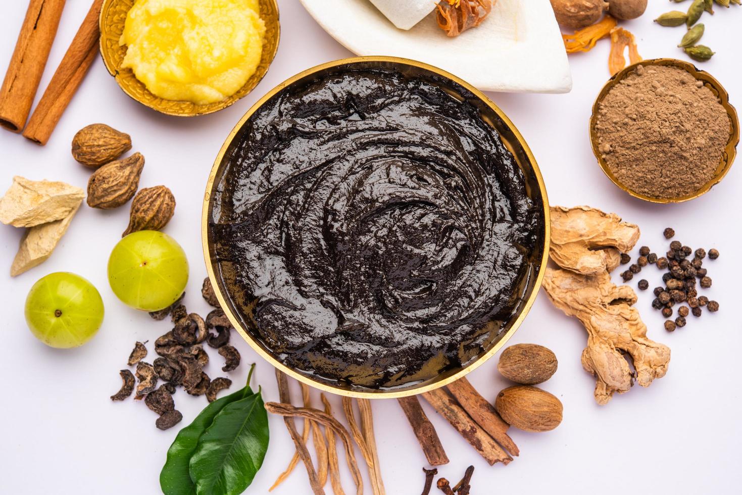 chyavanprash o chyawanprash se consume ampliamente en la India como suplemento dietético ayurvédico foto