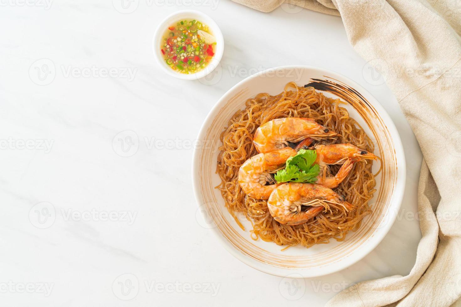 Casseroled or Baked Shrimp with Glass Noodles photo