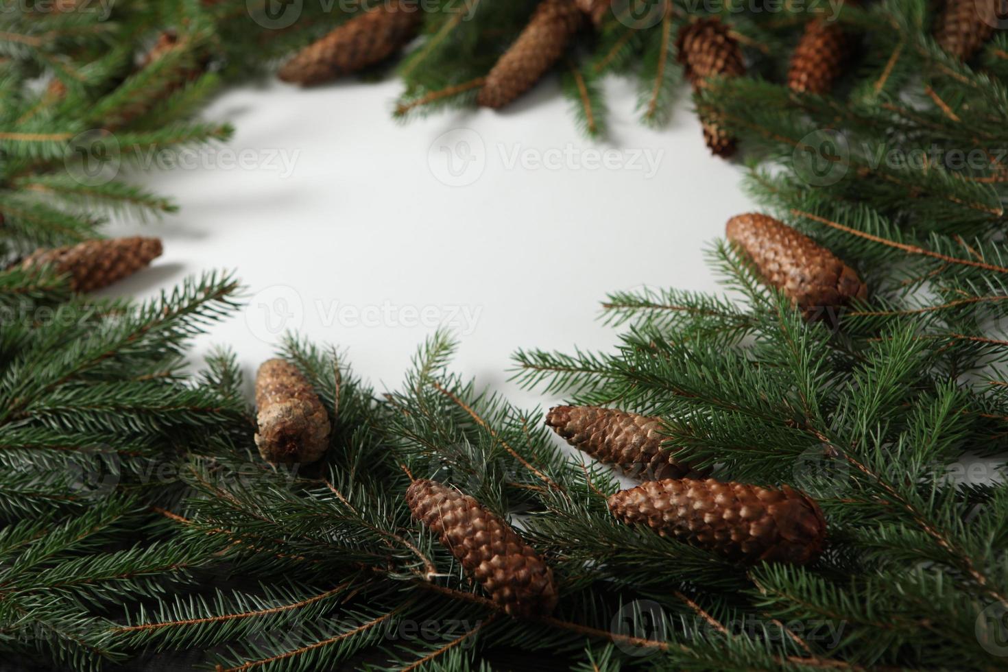 fondo original del árbol de navidad. feliz tarjeta de felicitación del árbol de navidad. feliz año nuevo 2023 foto