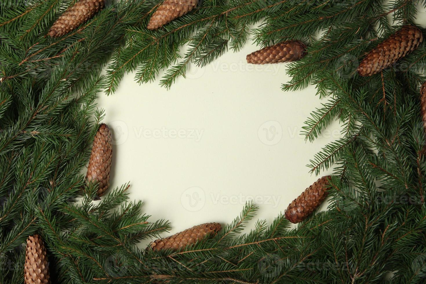 fondo original del árbol de navidad. feliz tarjeta de felicitación del árbol de navidad. feliz año nuevo 2023 foto