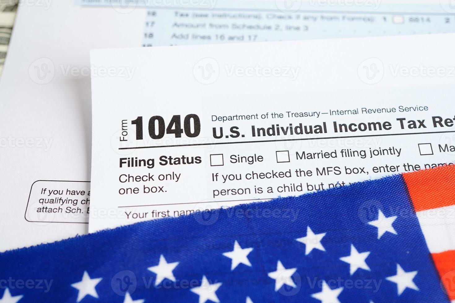 formulario de impuestos 1040 us declaración de impuestos sobre la renta individual, concepto de finanzas comerciales. foto