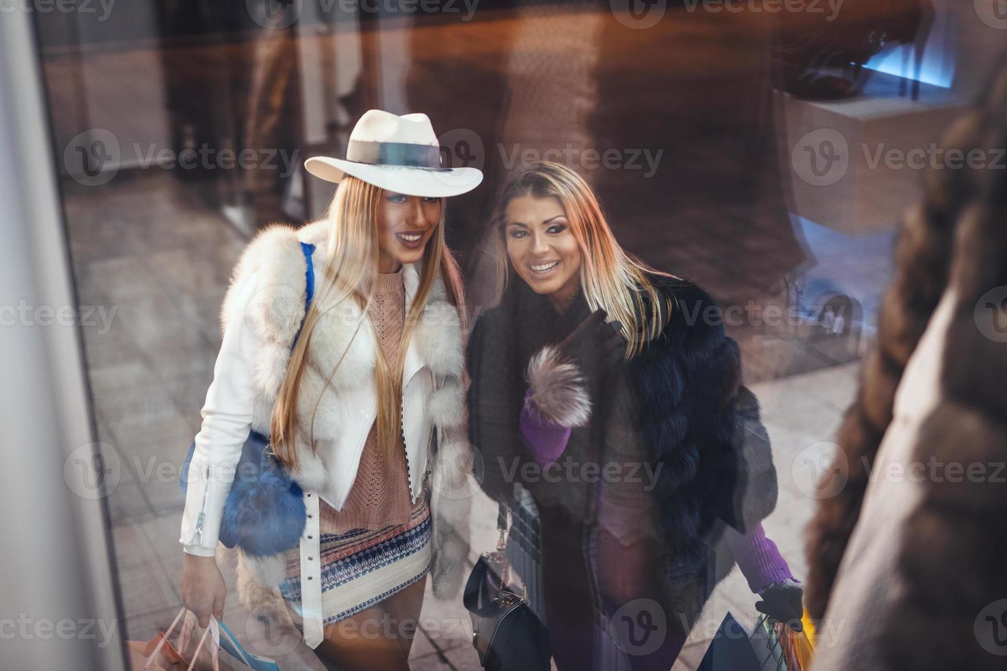 Best Female Friends In A Shopping photo