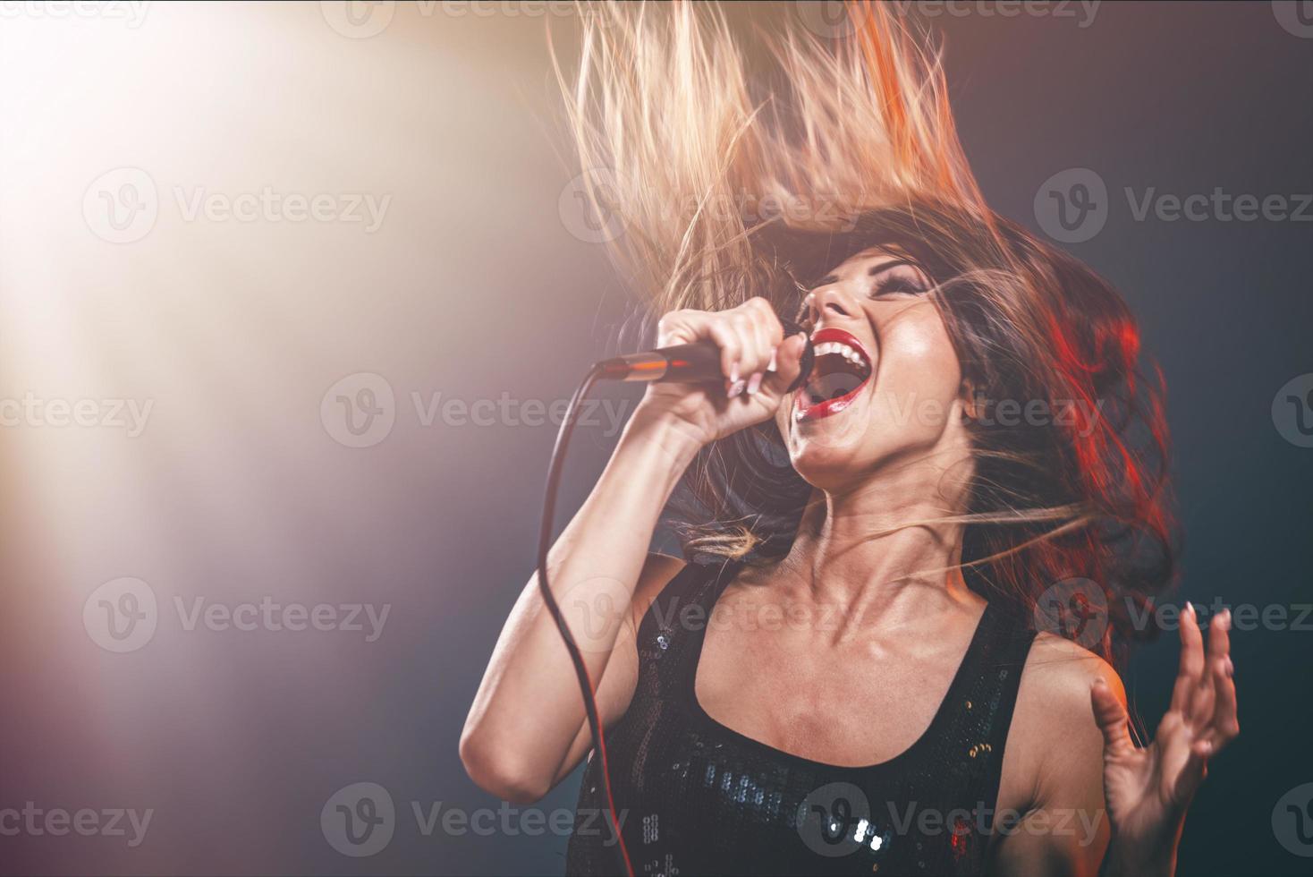 Singer Live on Stage photo