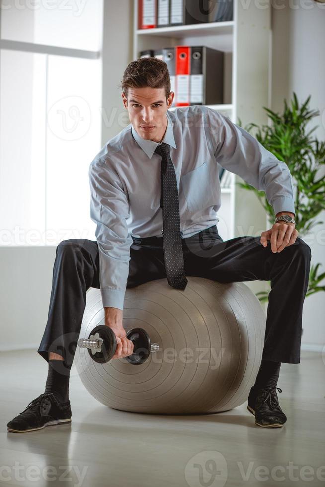 vista de hombre de negocios deportivo foto