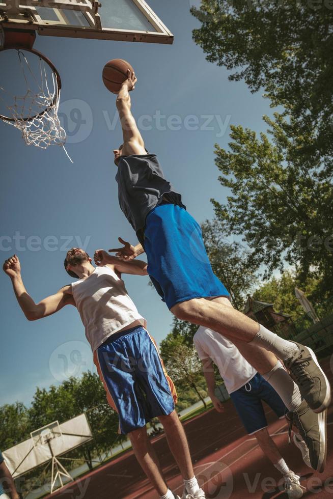 Going Face To Face To Win photo