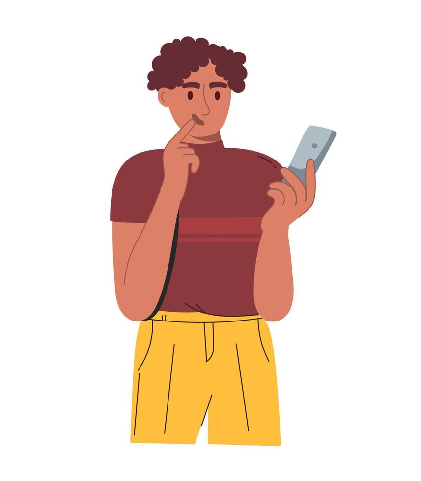 un joven apuesto mira un teléfono inteligente con una cara pensativa. en una camiseta marrón y pantalones amarillos. ilustración vectorial de un fondo blanco plano aislado vector