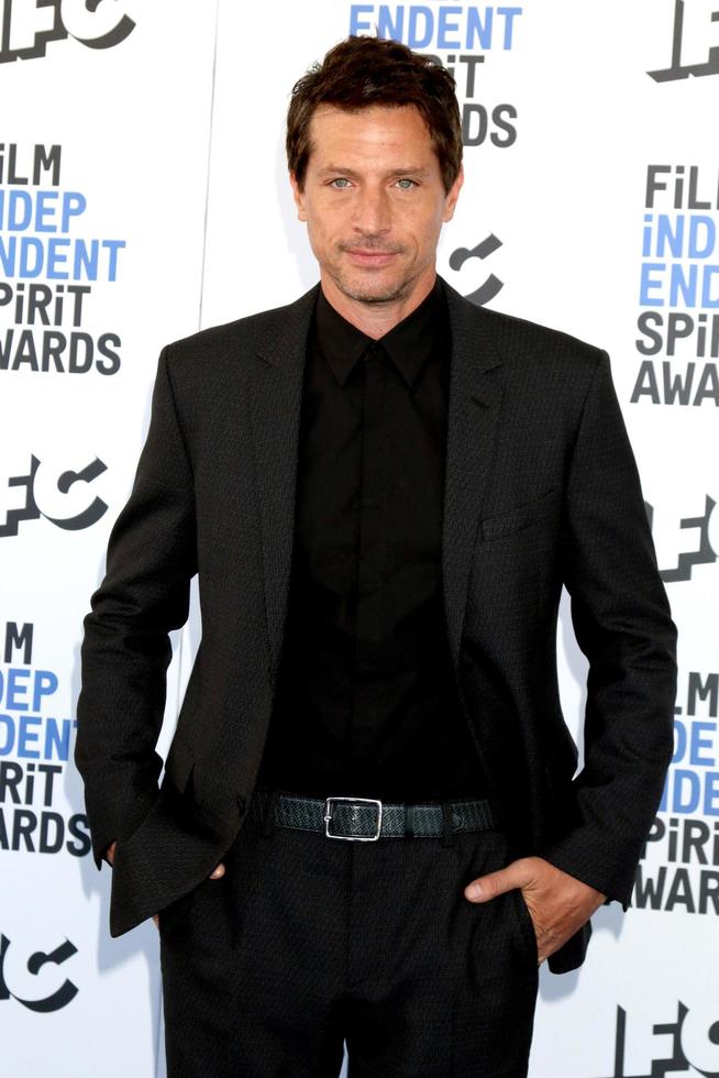LOS ANGELES DEC 6 Simon Rex at the 2022 Film Independent Spirit