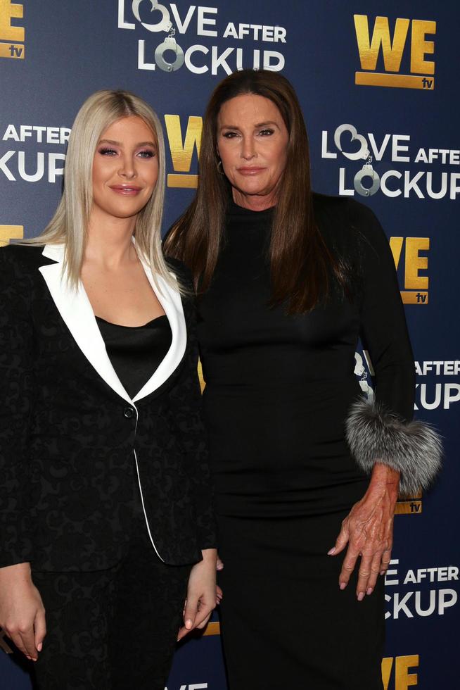 los angeles - 11 de diciembre - sophia hutchins, caitlyn jenner en we tv s real love - relación realidad en el paley center for media el 11 de diciembre de 2018 en beverly hills, ca foto