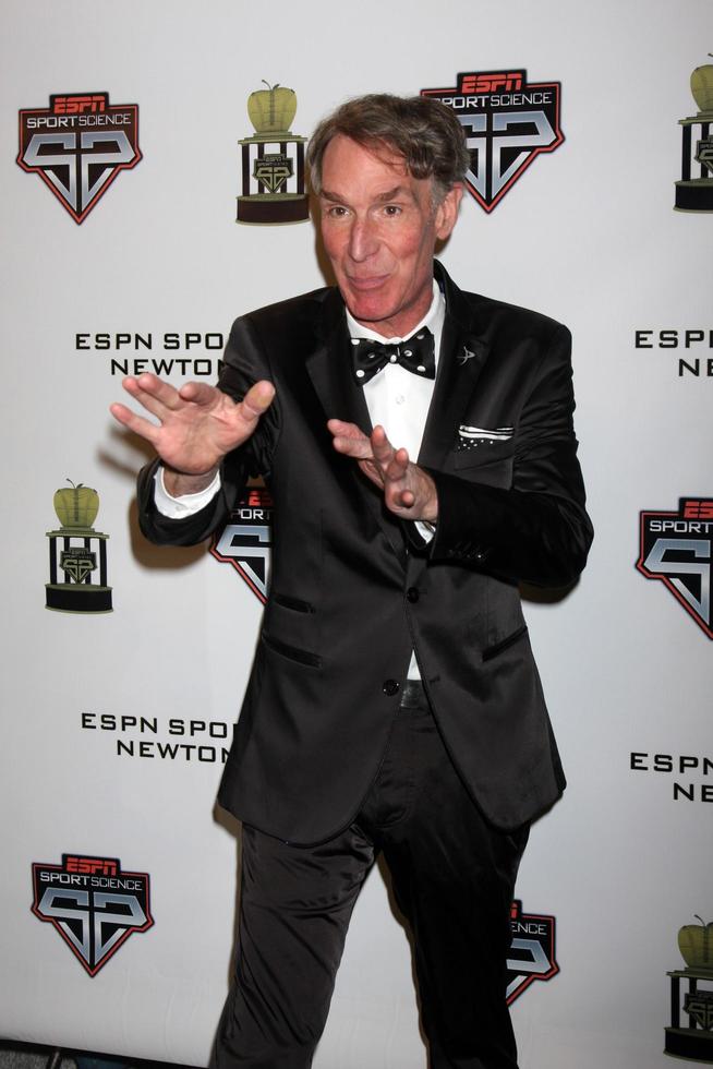 los angeles, 9 de febrero - bill nye en los premios espn sport science newton en sport science studio el 9 de febrero de 2014 en burbank, ca foto