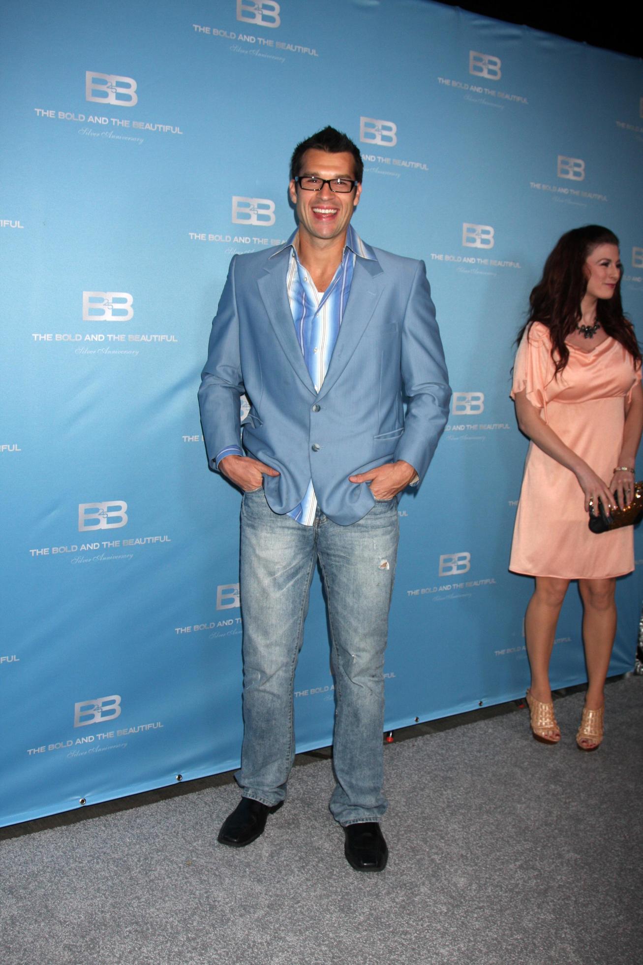 LOS ANGELES, MAR 10 - Brendon Villegas arrives at the Bold and