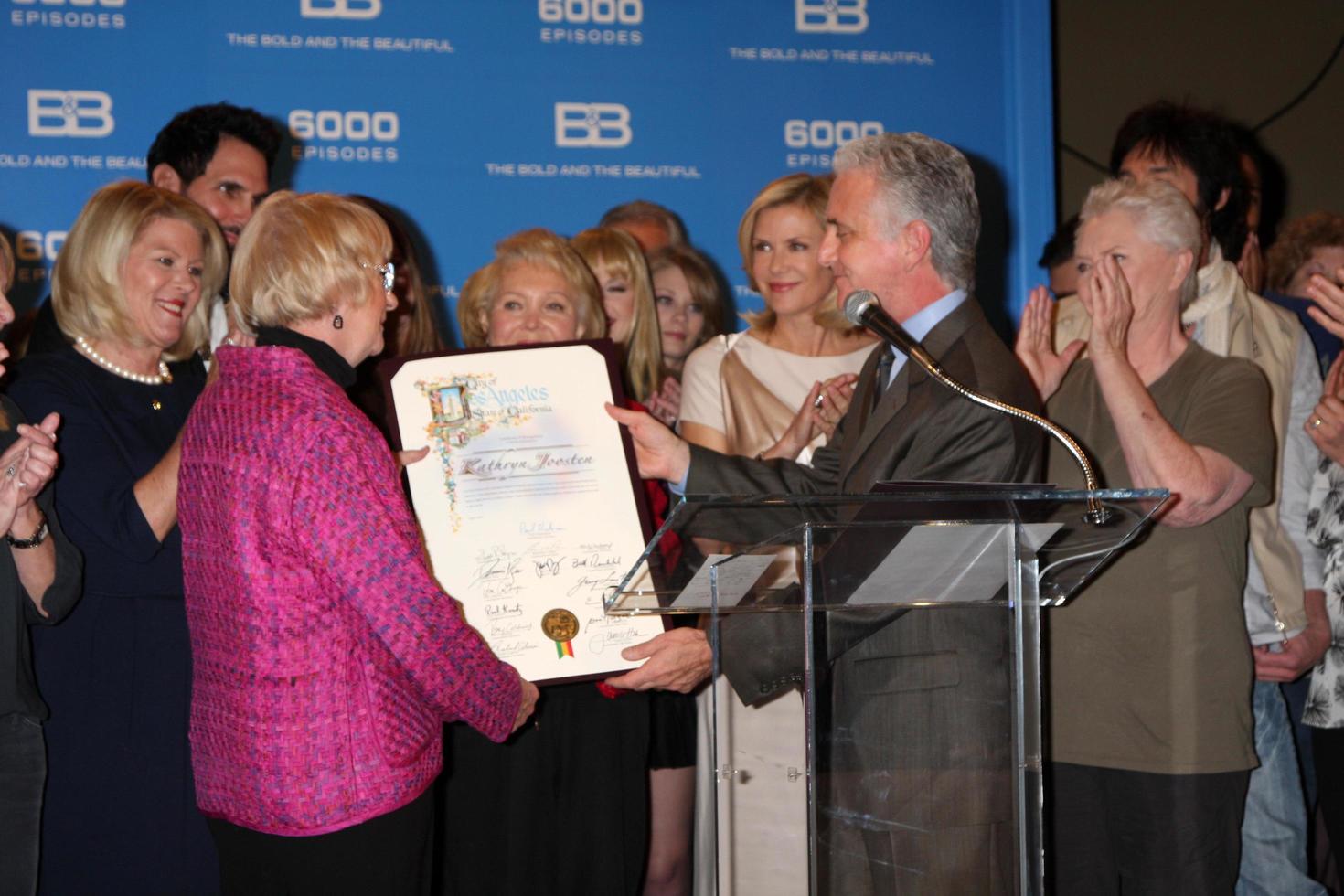 LOS ANGELES, FEB 7 - Kathryn Joosten, with Bold and Beautiful Cast, Brad Bell at the 6000th Show Celebration at The Bold and The Beautiful at CBS Television City on February 7, 2011 in Los Angeles, CA photo