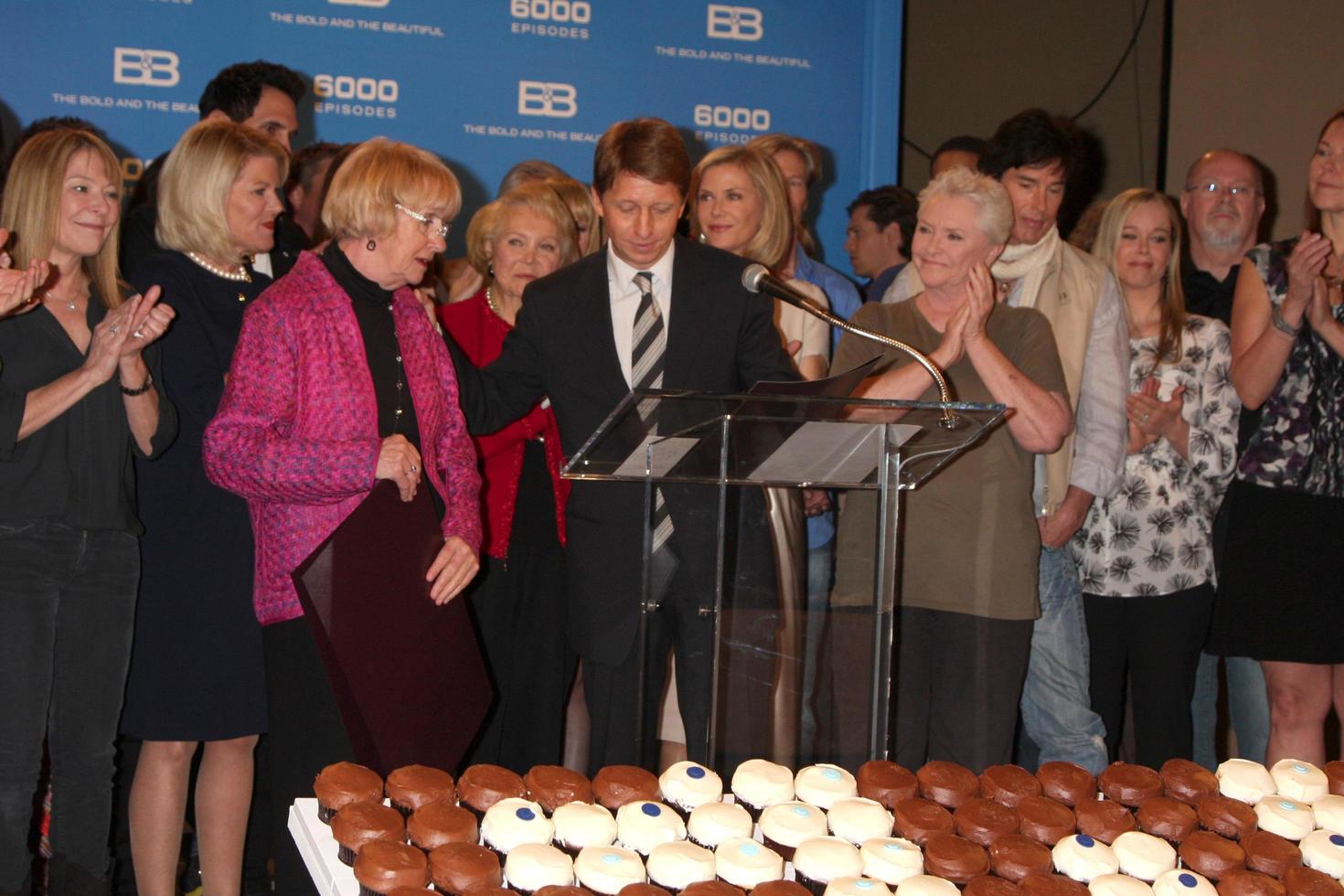 LOS ANGELES, FEB 7 - Kathryn Joosten, with Bold and Beautiful Cast, Brad Bell at the 6000th Show Celebration at The Bold and The Beautiful at CBS Television City on February 7, 2011 in Los Angeles, CA photo