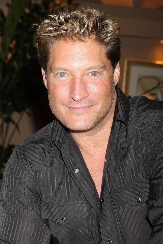 los angeles, 14 de agosto - sean kanan en el audaz y hermoso evento de fans el viernes en cbs television city el 14 de agosto de 2015 en los angeles, ca foto