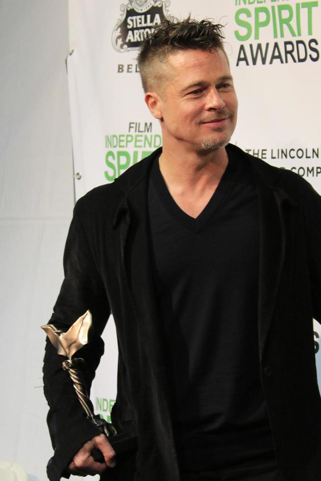 los angeles, 1 de marzo - brad pitt en la película independent spirit awards en tent on the beach el 1 de marzo de 2014 en santa monica, ca foto