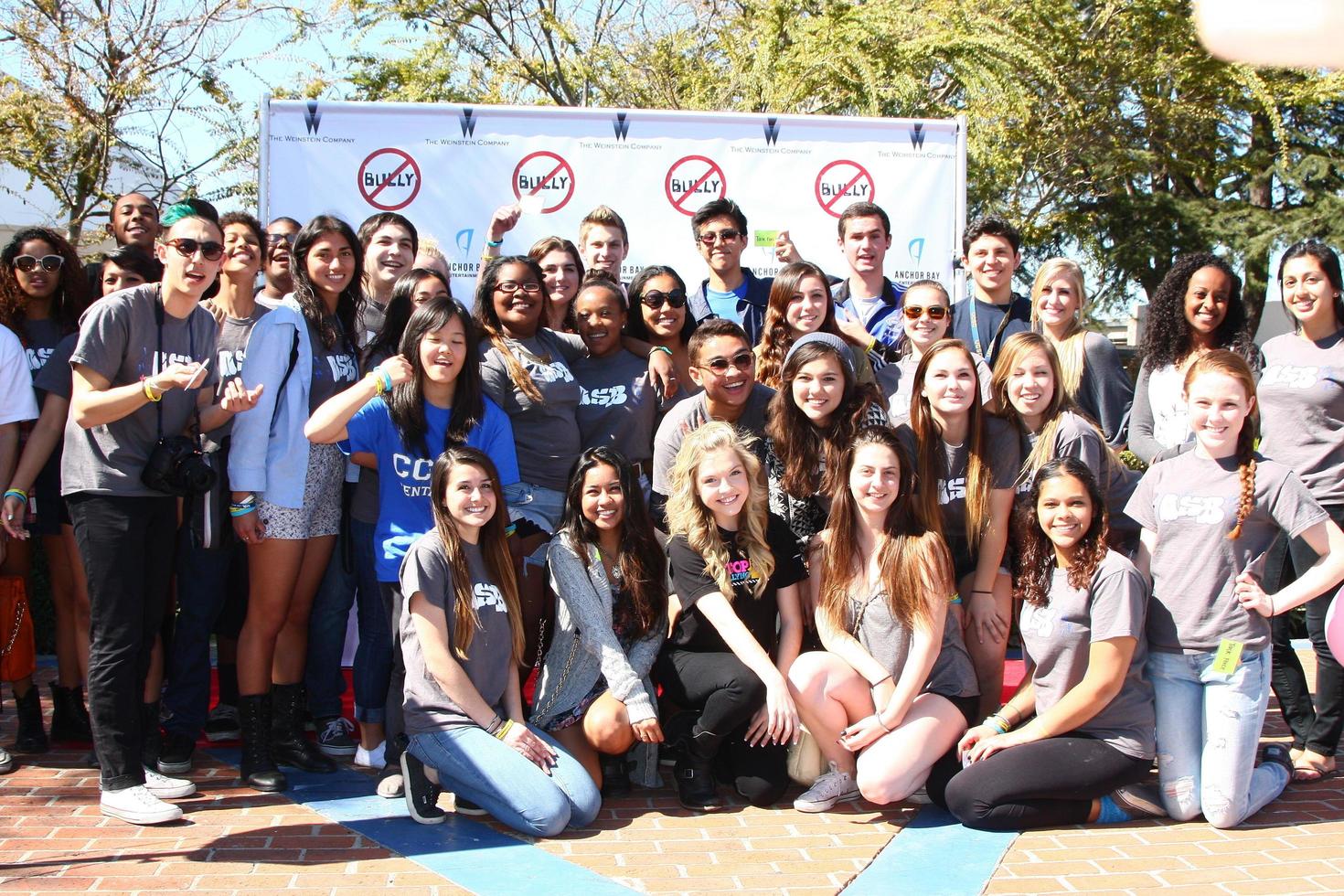 CULVER CITY, FEB 28 - CCHS leadership with Shauna Case at the Bully Documentary Baloon Release Event at the Culver City High School on February 28, 2013 in Culver City, CA photo