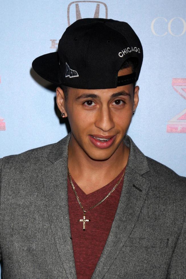 los angeles, 4 de noviembre - carlito olivero en la fiesta 2013 x factor top 12 en sls hotel el 4 de noviembre de 2013 en beverly hills, ca foto