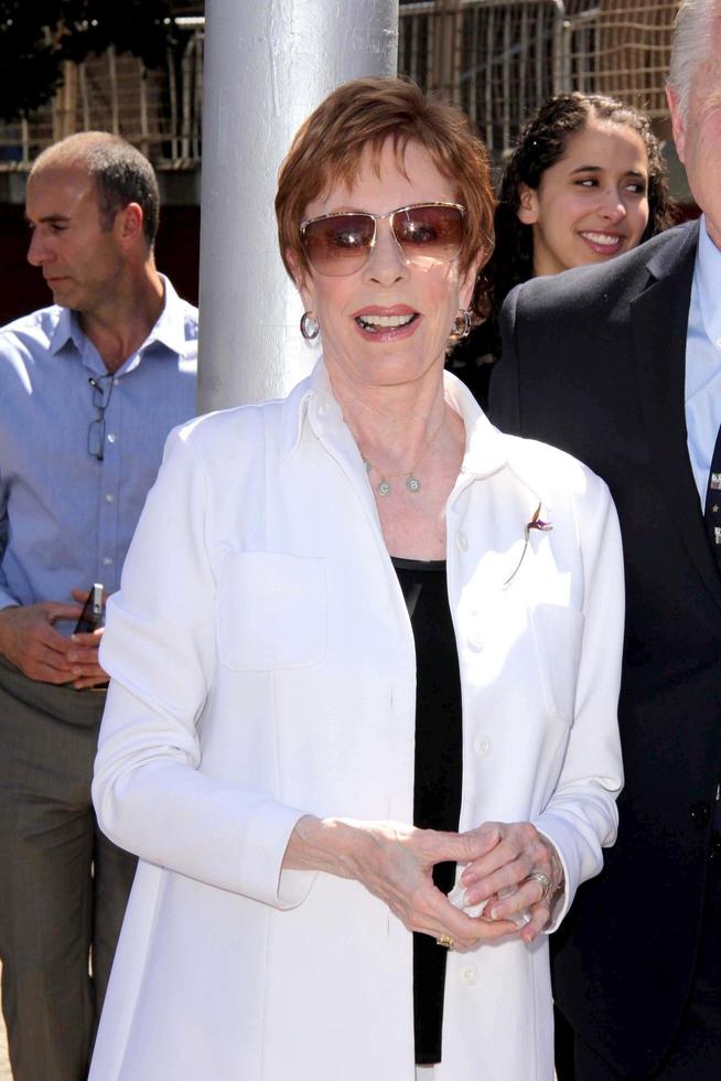 LOS ANGELES, APR 18 - Carol Burnett at the Carol Burnett Square Unveiling at the Selma and Highland on April 18, 2013 in Los Angeles, CA photo